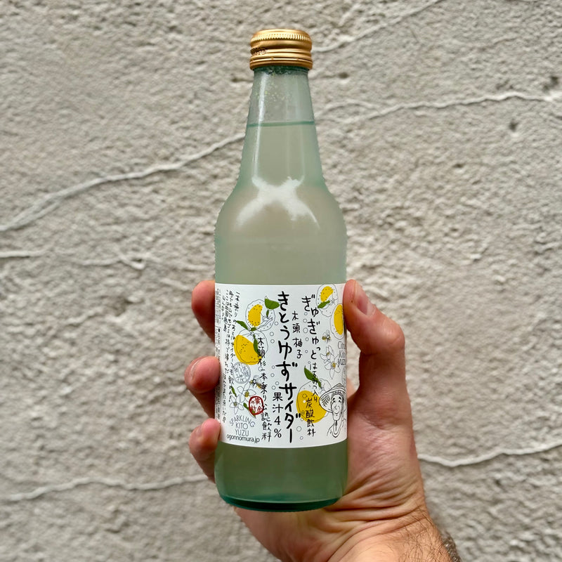 Musująca, japońska lemoniada z yuzu i miodu 340 ml