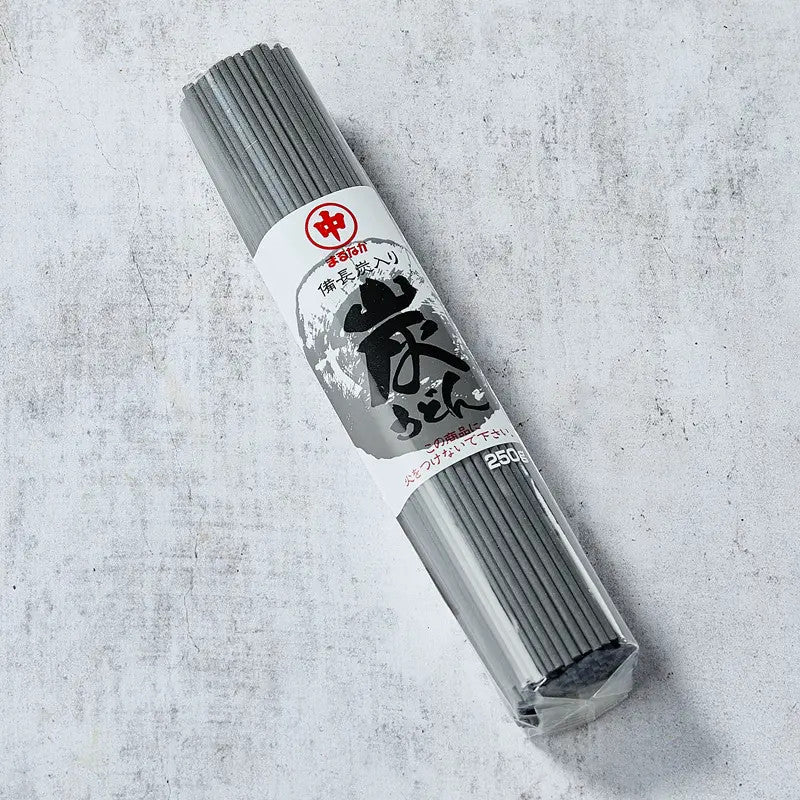 Czarny udon binchotan