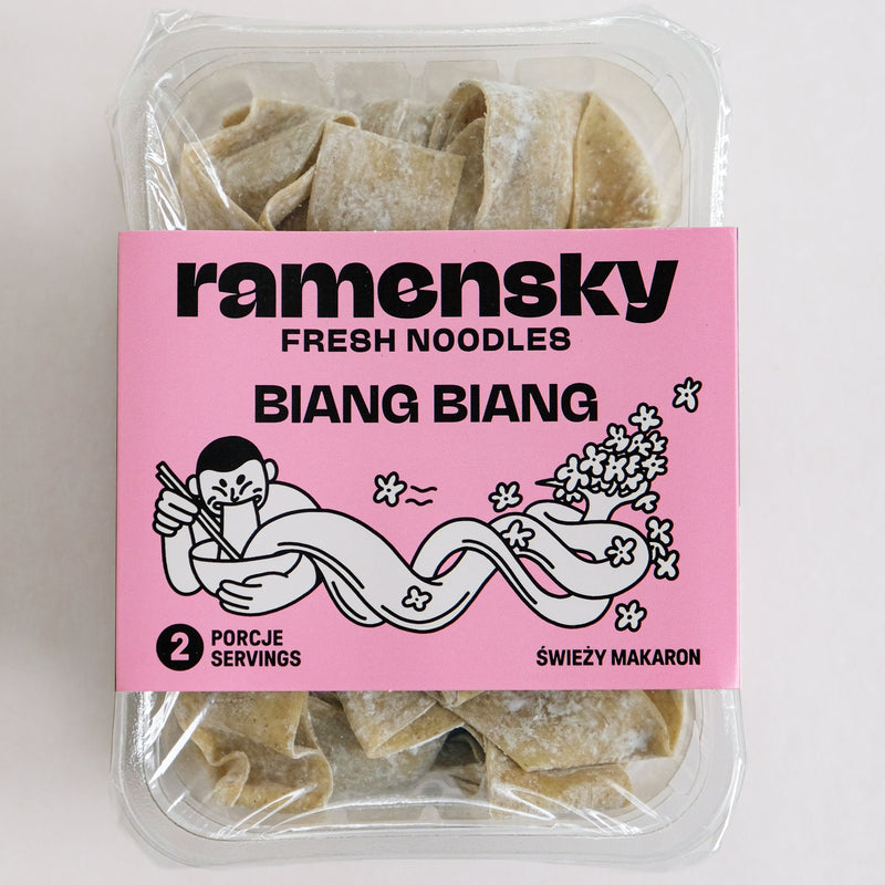 Świeży makaron biang biang od Ramensky Noodle Corporation 300g